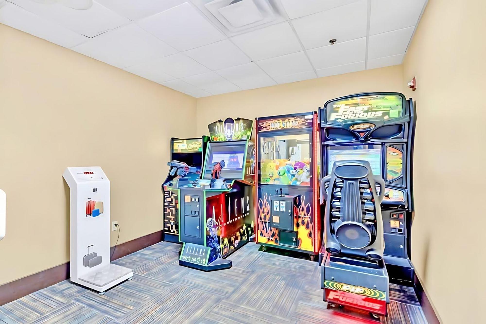 1Br Apartment Near Disney W Pool Hot Tub Arcade Orlando Buitenkant foto